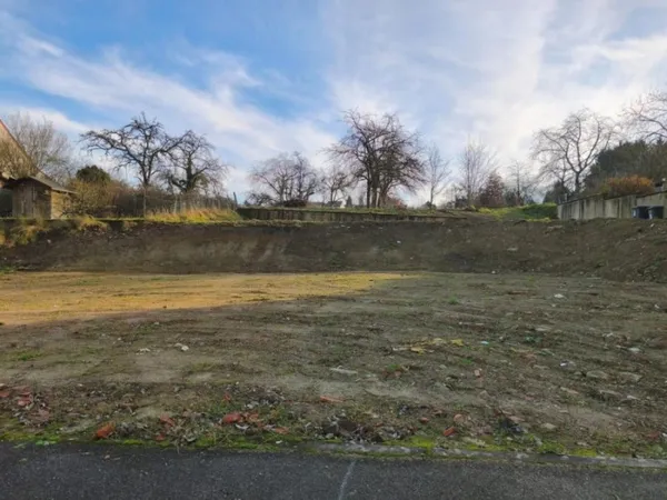 Terrain 1200 m²
