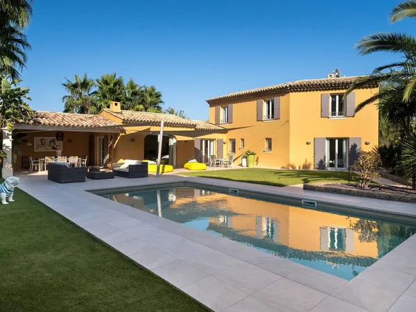 Villa 5 pièces 161 m²