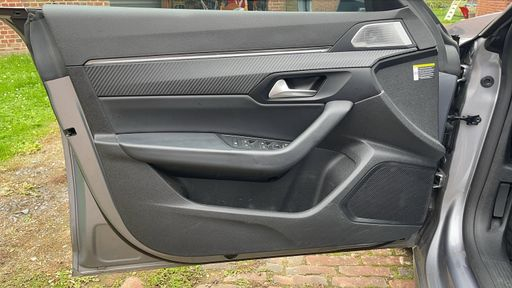 Peugeot 508 2.0 BlueHDi 160 EAT8 - Allure Business – 2018 – 110651 km – Diesel – Boîte Automatique — photo 25