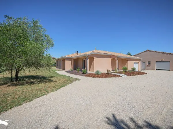 Villa de 5 pièces principales