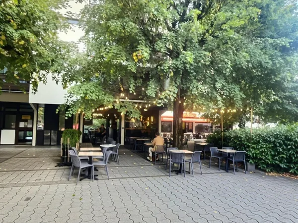 Bar réputé centre Thonon, terrasse exceptionnelle