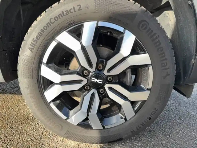 Dacia Duster blue dci 115 4x2 — photo 18