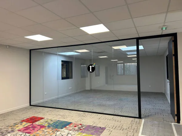 Local d'activité 565 m²