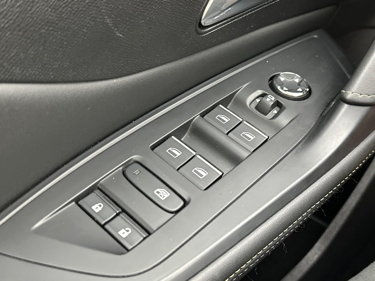 Peugeot 408 phev 225 e-eat8 gt — photo 16