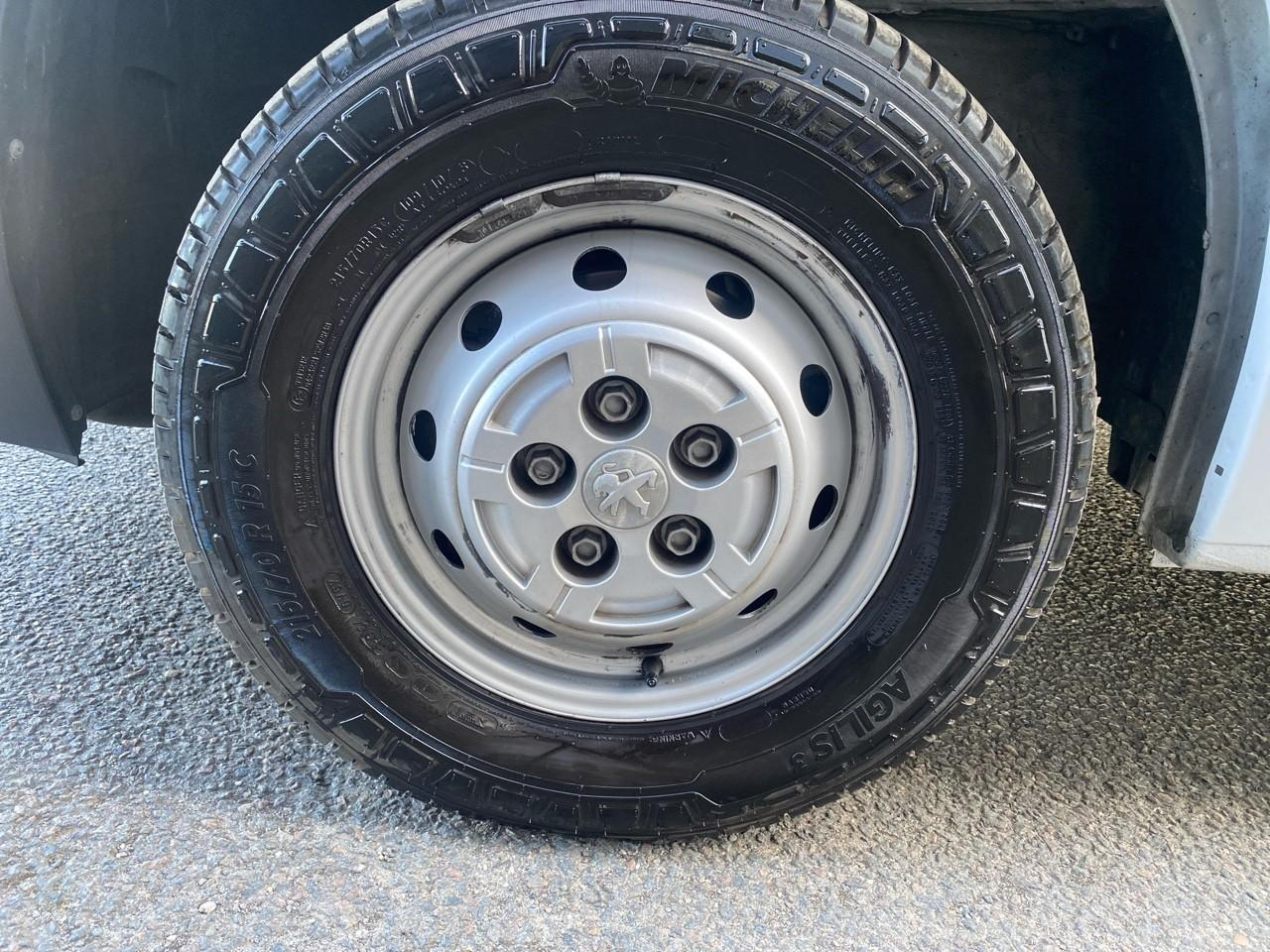 Peugeot Boxer tole 3.5 t l2h2 bluehdi 140 s&s bvm6 — photo 11