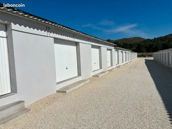 Location Box / Garage / Garde Meuble