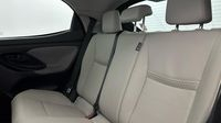 Toyota Yaris 116h Iconic 5p — photo 13