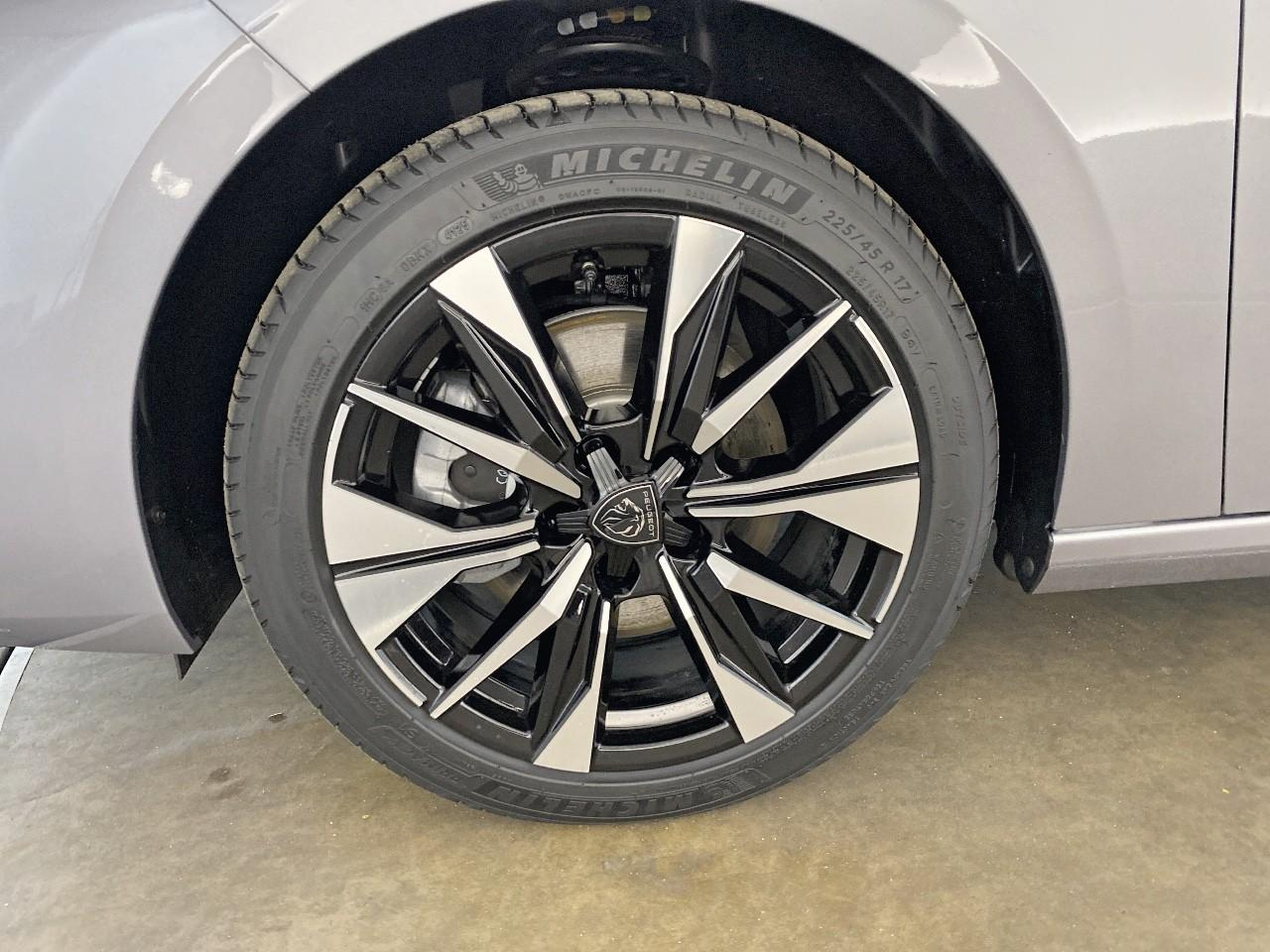 Peugeot 308 sw hybrid 145 e-dcs6 allure — photo 11