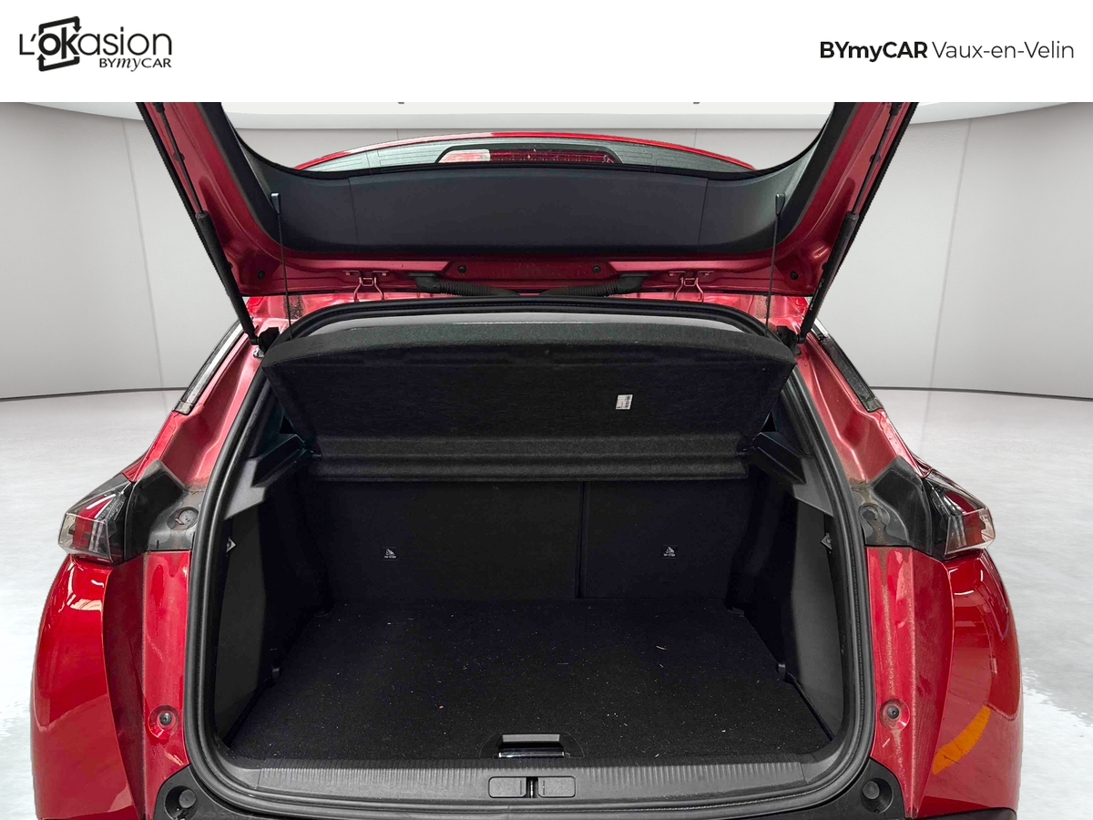 Peugeot 2008 PureTech 130 S&amp;S EAT8 — photo 13