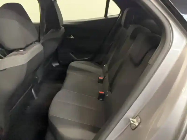 Peugeot 2008 puretech 100 s&amp;s bvm6 — photo 18