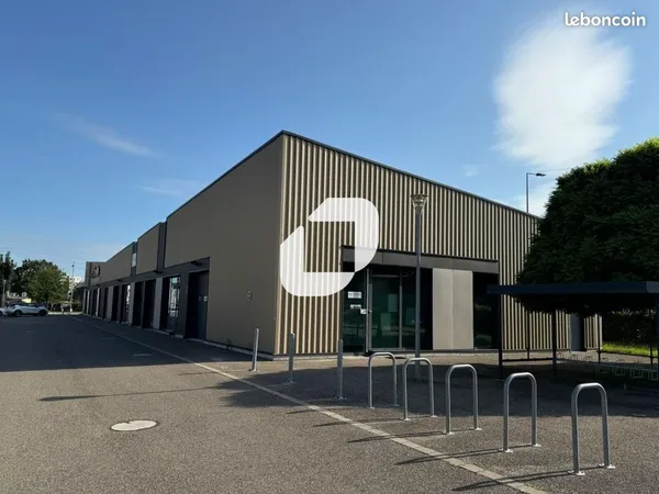 Local d'activité 279 m²