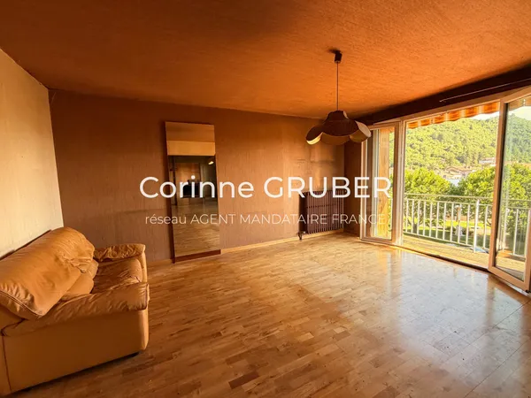 EXCLUSIVITÉ - DIGNE HYPER-CENTRE - TYPE 3 TRAVERSANT DE 96 M²