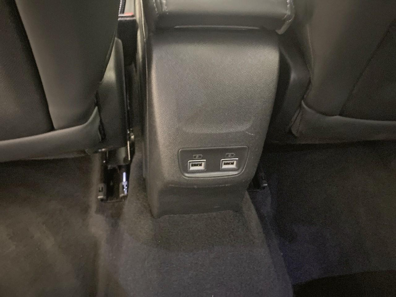 Peugeot 2008 puretech 130 s&s eat8 gt — photo 23