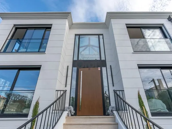 Maison 5 pièces 145 m²