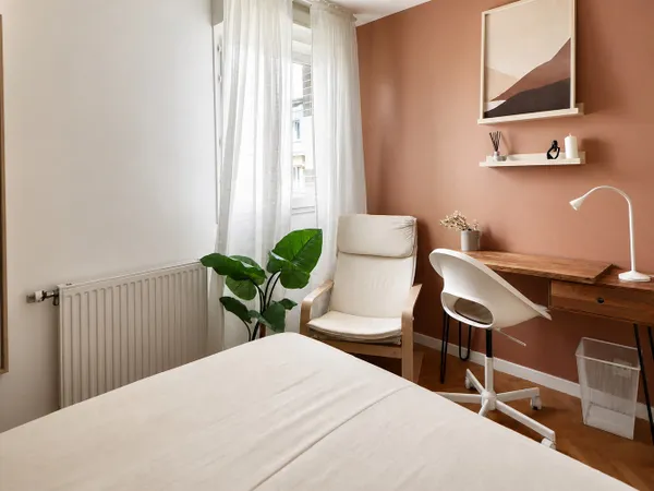 Chambre chaleureuse de 11 m² à louer en coliving p