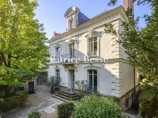 Au centre de Nantes, un hôtel particulier avec jardin de 650 m²