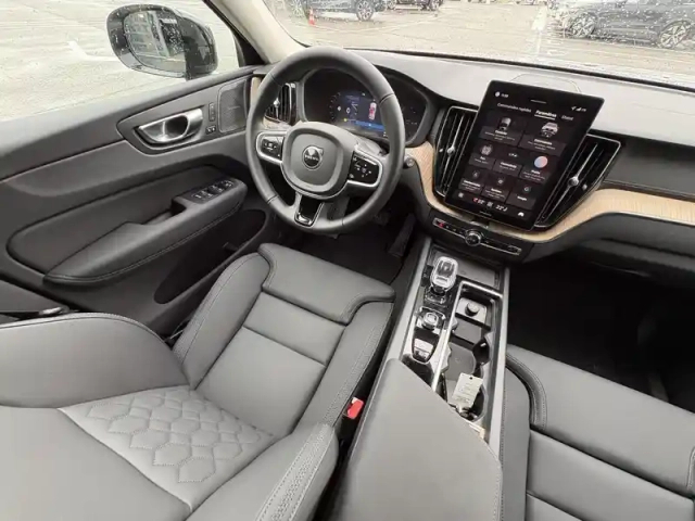 Volvo Xc60 t6 awd hybride rechargeable 253 ch+145 ch geartronic 8 — photo 8