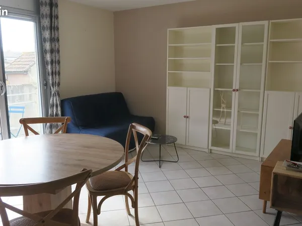Superbe meublé 40 m² avec parking balcon