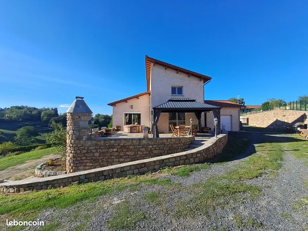 Maison 5 pièces 140 m²