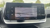 Peugeot 2008 1.5 BlueHDi 110ch S&S Allure — photo 18