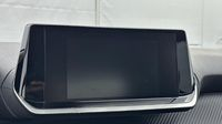 Peugeot 2008 1.2 PureTech 100ch S&S Style — photo 13