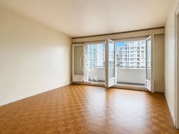 MAIRIE DE LEVALLOIS - 75M2 - 4 PIECES - 2 BALCONS -
