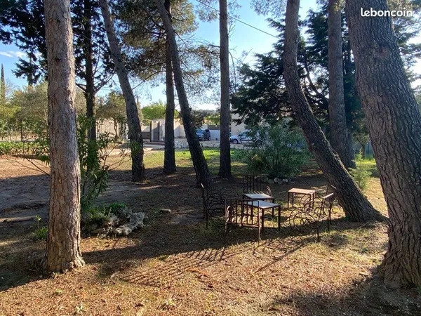 Saint Saturnin les Avignon -Terrain 400m2