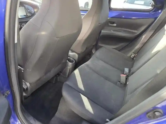 Toyota Aygo x 1.0 vvt-i 72ch dynamic my23 — photo 11