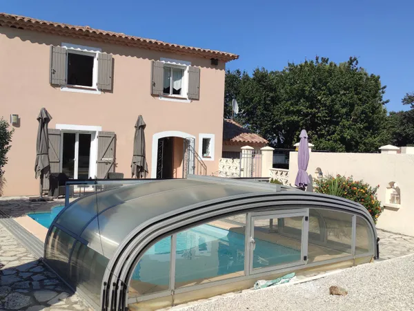 SIX FOURS LES PLAGES MAISON AVEC PISCINE SUR 500M2