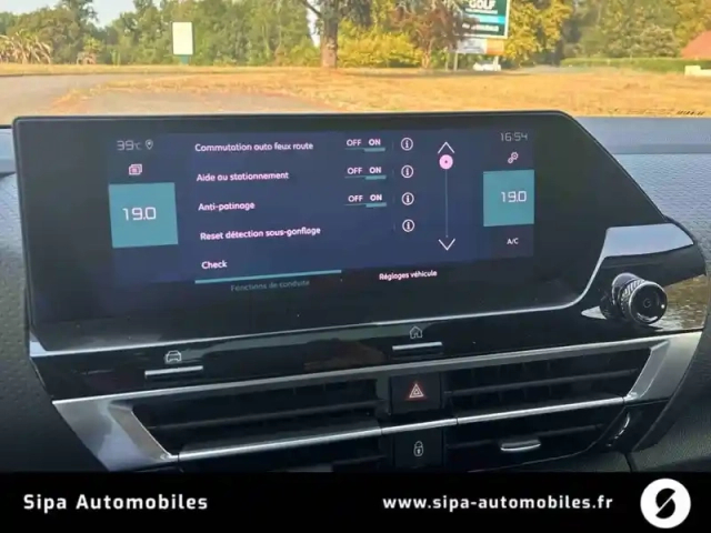 Citroën C4 e- 136 ch automatique — photo 3