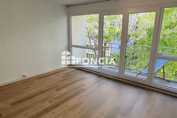 Studio 1 pièce 35 m²