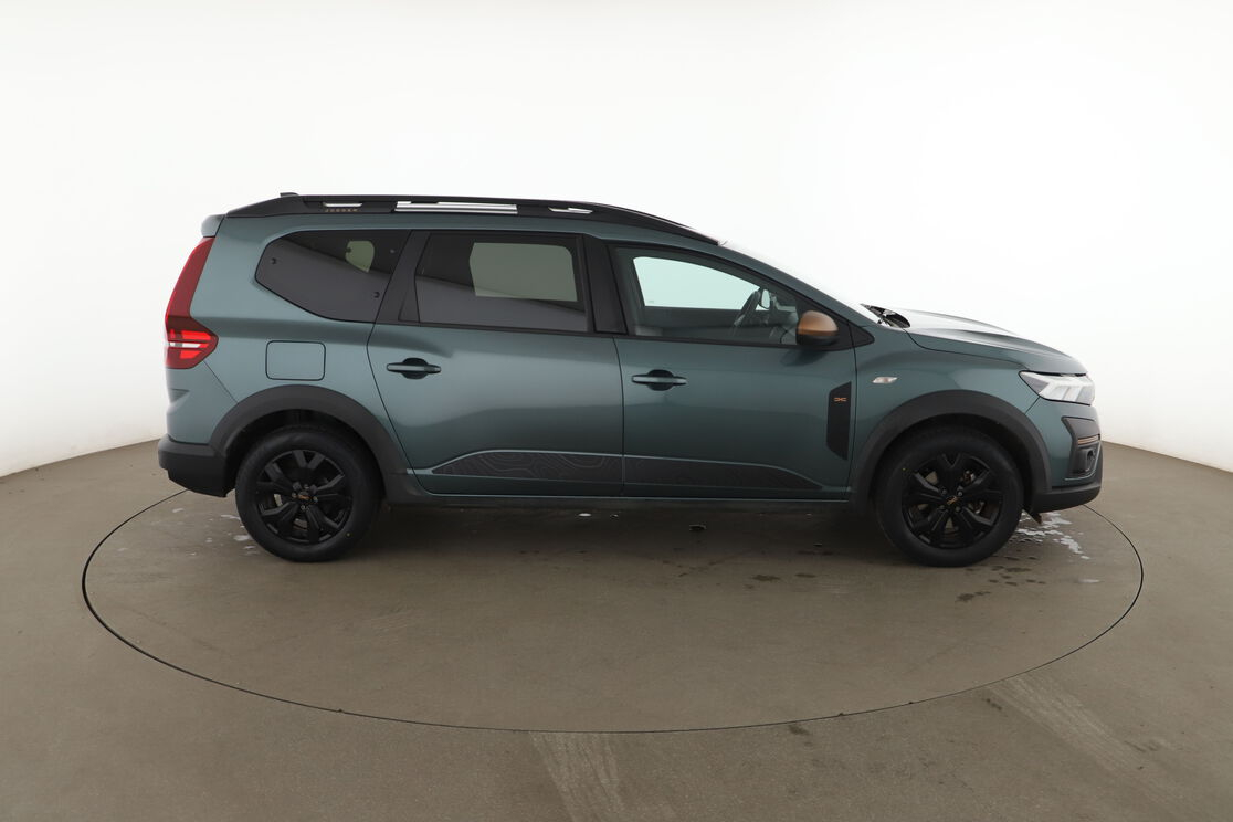 Dacia Jogger 1.6 Hybrid SL Extreme — photo 6
