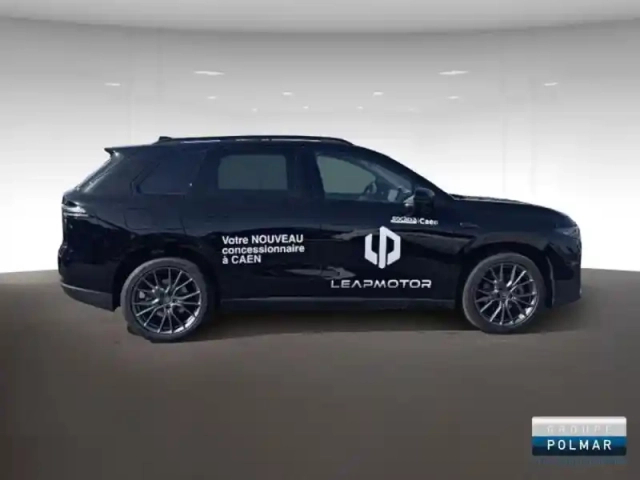 Leapmotor C10 reev 215ch 28,4 kwh design — photo 4