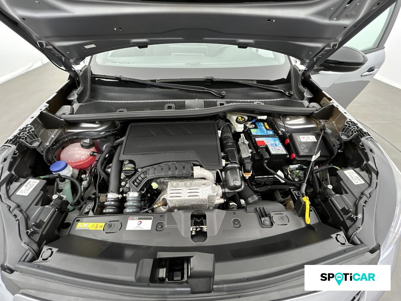 Peugeot 2008 puretech 100 s&s bvm6 allure — photo 15