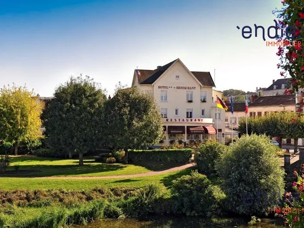 À Vendre : Murs Commerciaux D'un Établissement Historique À G