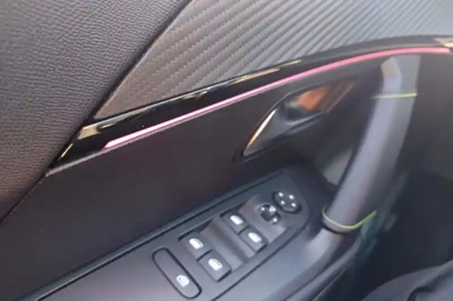Peugeot 2008 puretech 130 s&amp;s eat8 — photo 25