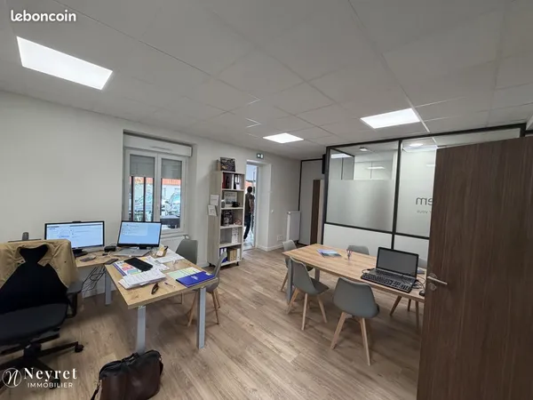 Bureaux 272 m² Monistrol-sur-Loire