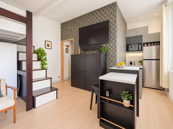 Studio 21,67 m² au calme sur cour . NATION Paris 12e