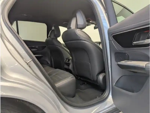 Mercedes Glc suv 300 de 4matic amg line — photo 25