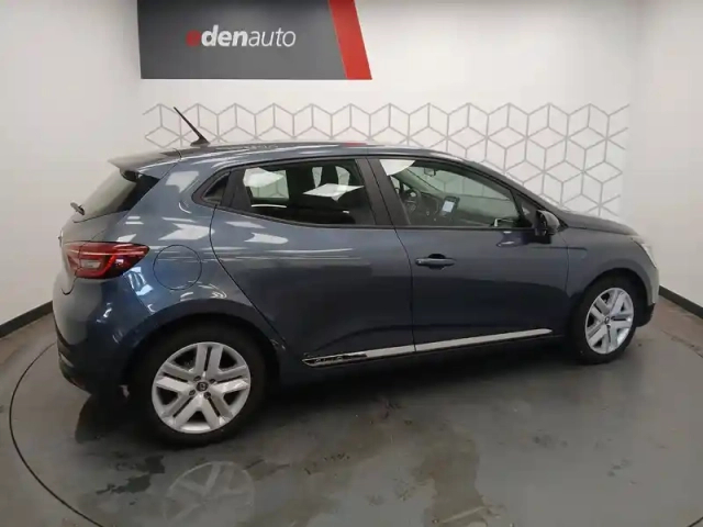 Renault Clio blue dci 85 — photo 6