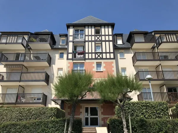 Vends appartement avec accès direct à la plage