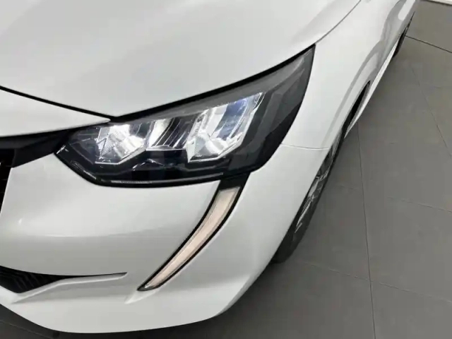 Peugeot 208 puretech 75 s&amp;s bvm5 — photo 72