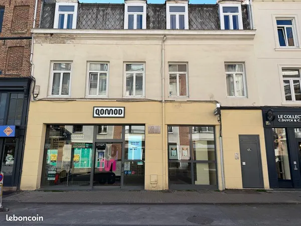 Local commercial Vieux-Lille RDC 180m2
