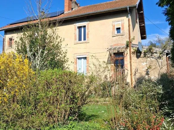 Propriété 5 pièces 98 m²