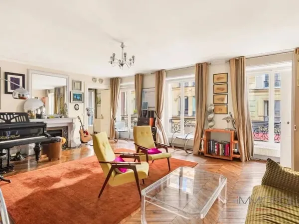 Appartement 6 pièces 162 m²