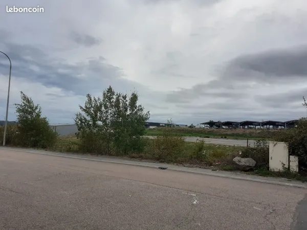 Grand terrain constructible
