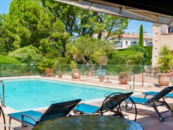 Propriété 11 pièces 302 m²