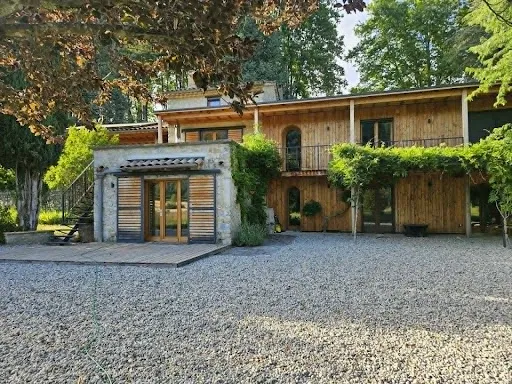 Propriété 11 pièces 215 m²
