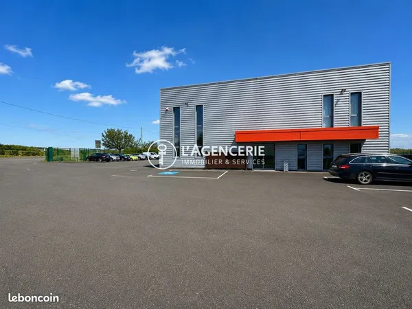 Local 750 m² Terssac