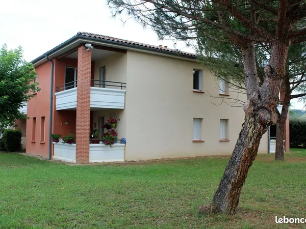 A louer- Bel appartement T3 avec terrasse à Valence d'Agen